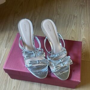 Maeve Triple-Bow Kitten Heels - Silver